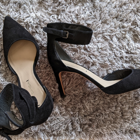 Via Spiga black suede pump w ankle strap - Picture 4 of 7